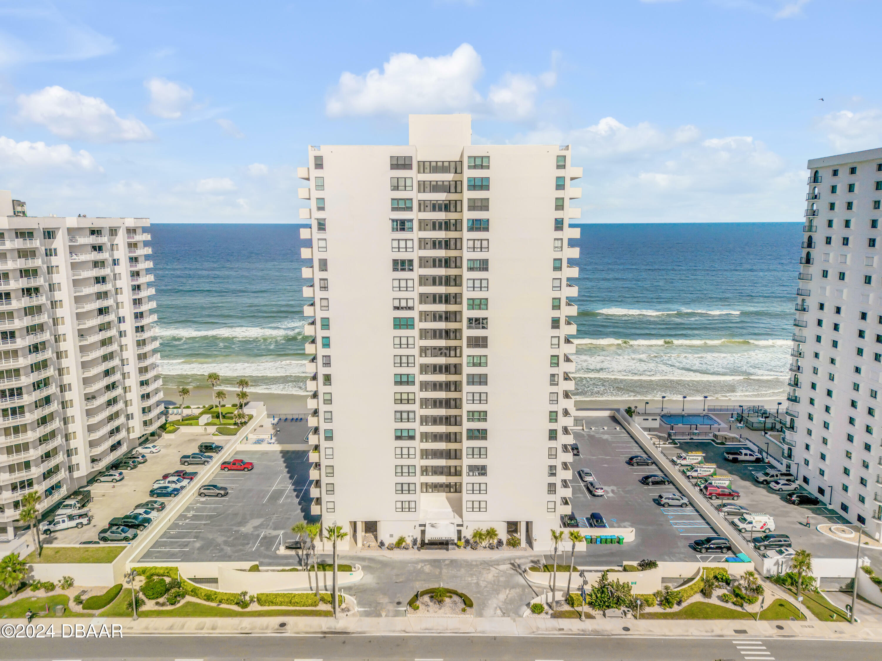 Property Photo: 2987 S Atlantic Avenue FL 32118