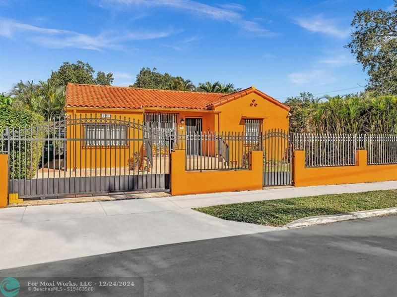 Property Photo:  2347 SW 18th St  FL 33145 