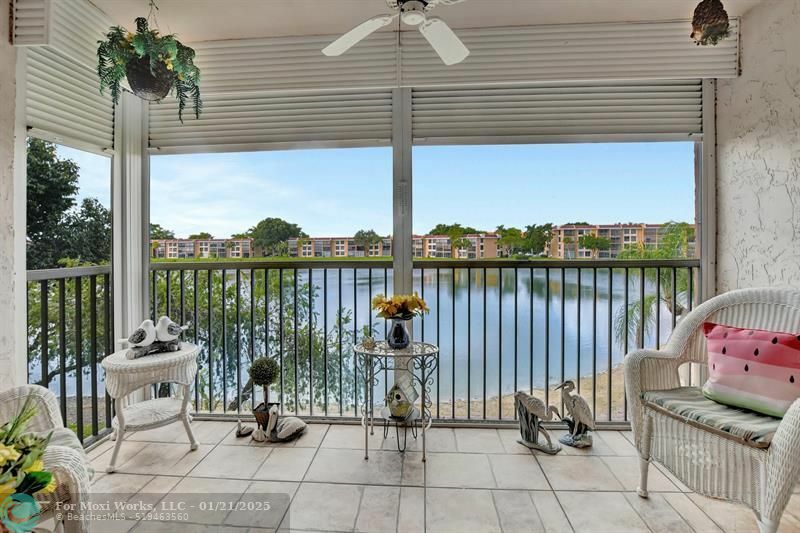 Property Photo:  6033 Coral Lake Dr 6033  FL 33063 