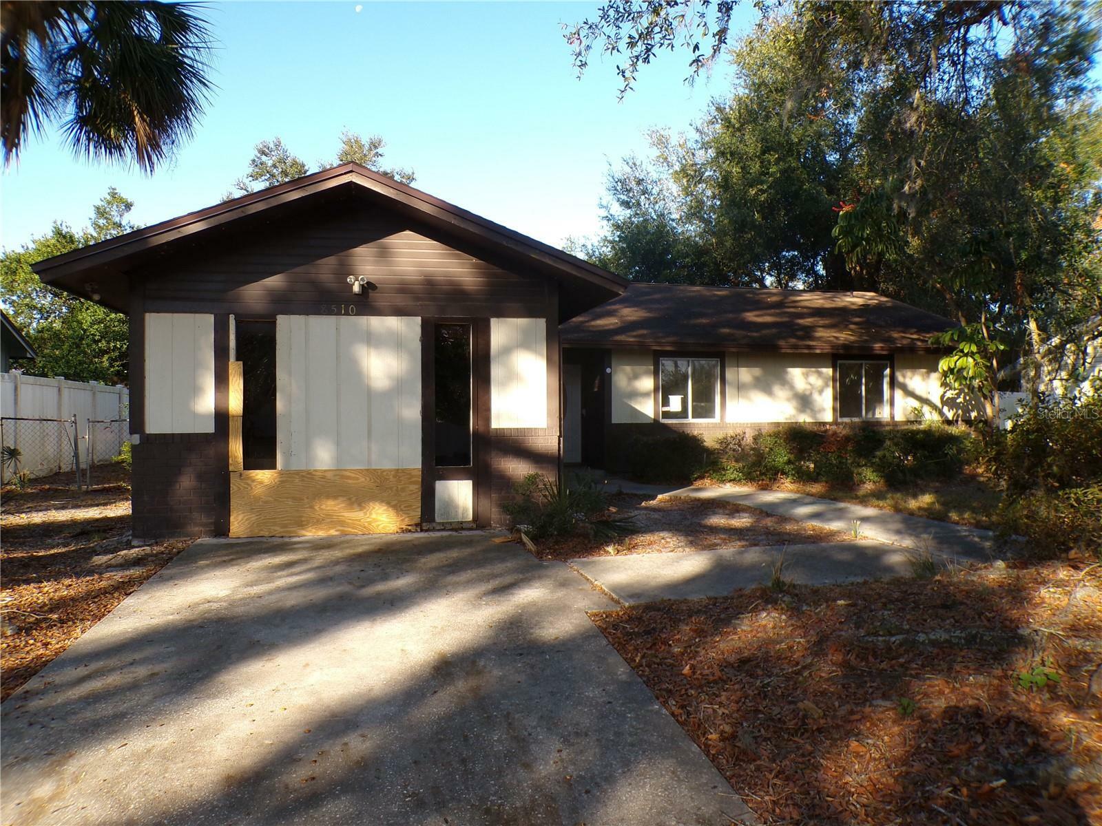 Property Photo: 8510 Renald Boulevard FL 33637