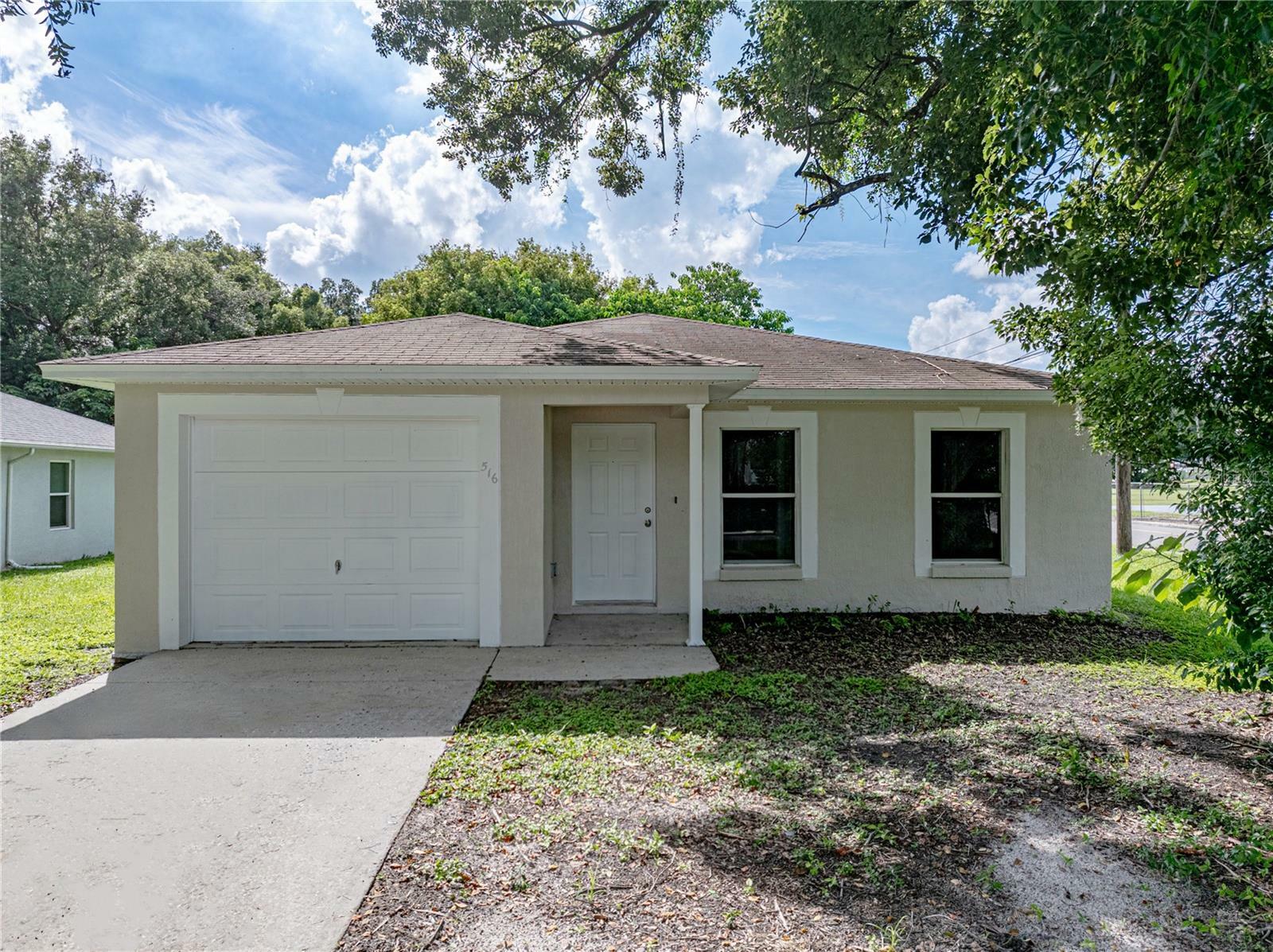 Property Photo:  516 S 3rd Avenue  FL 33830 