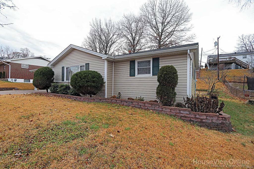 Property Photo:  245 Edgewood Drive  MO 63703 