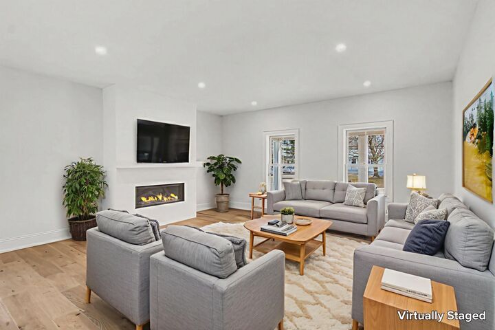 Property Photo: 897 Falls Road VT 05482