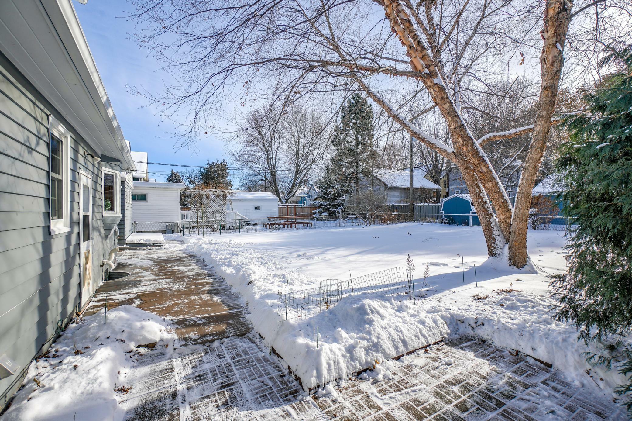 Property Photo:  1454 Almond Avenue  MN 55108 