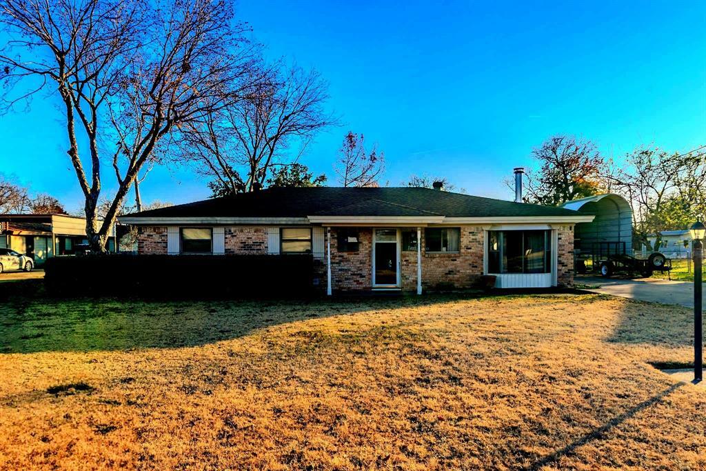 Property Photo:  1405 Sandra Lane  TX 75052 