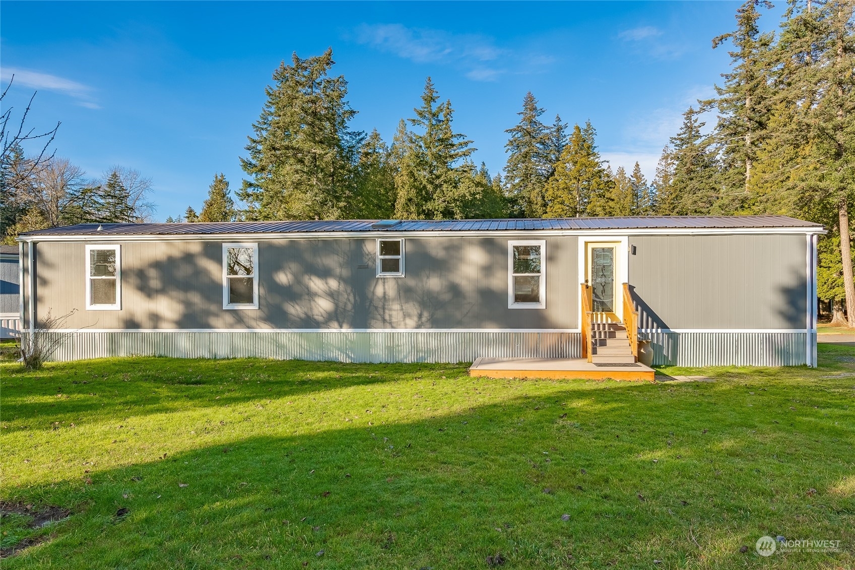 Property Photo:  4672  Birch Bay Lynden Road 100  WA 98230 