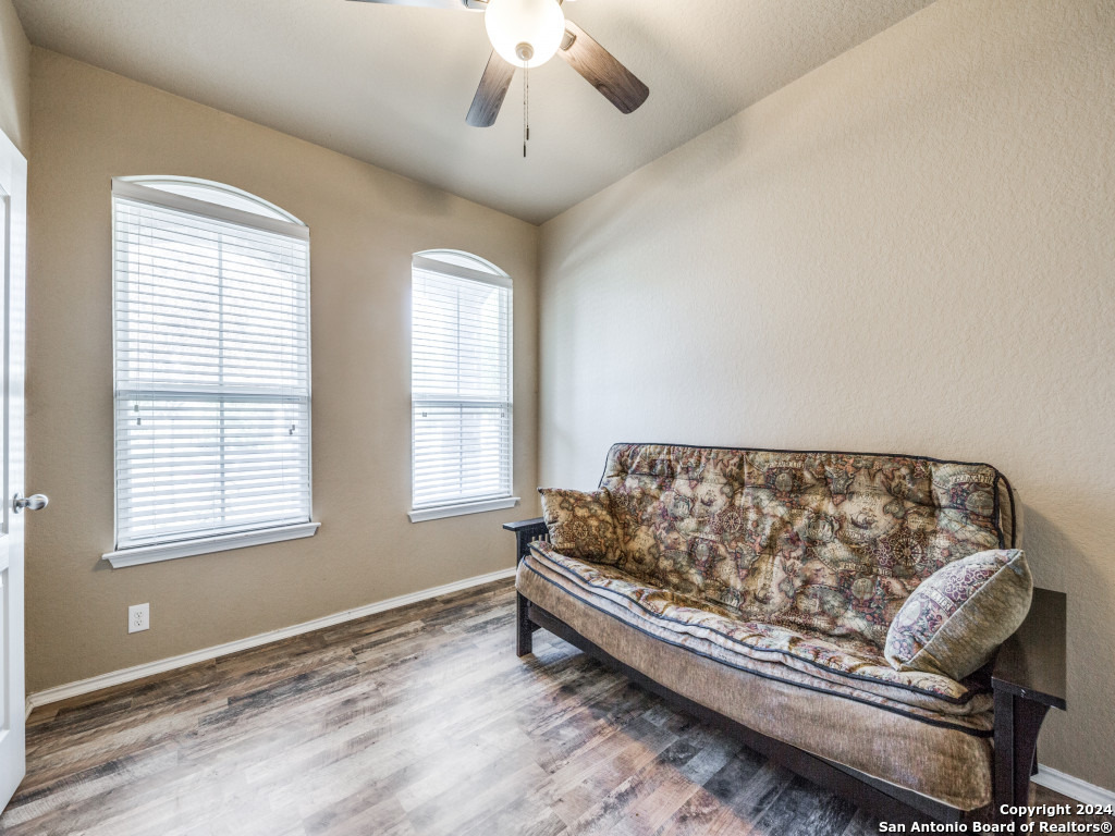 Property Photo: 193 Tufted Crest TX 78253