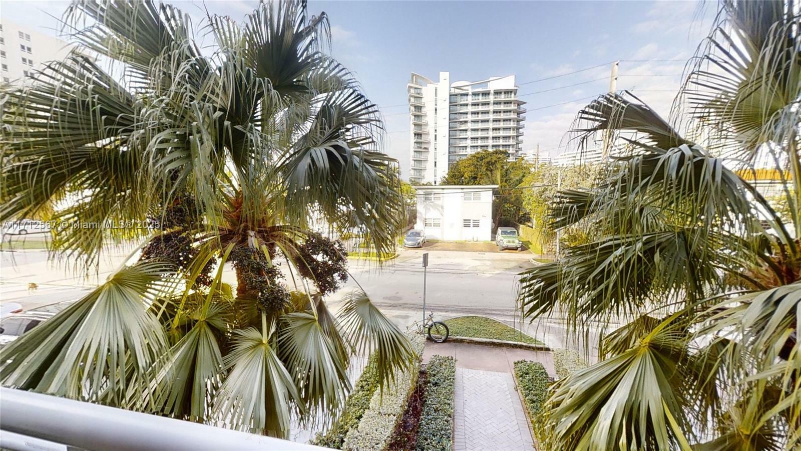 Property Photo:  1605 Bay Rd 202  FL 33139 