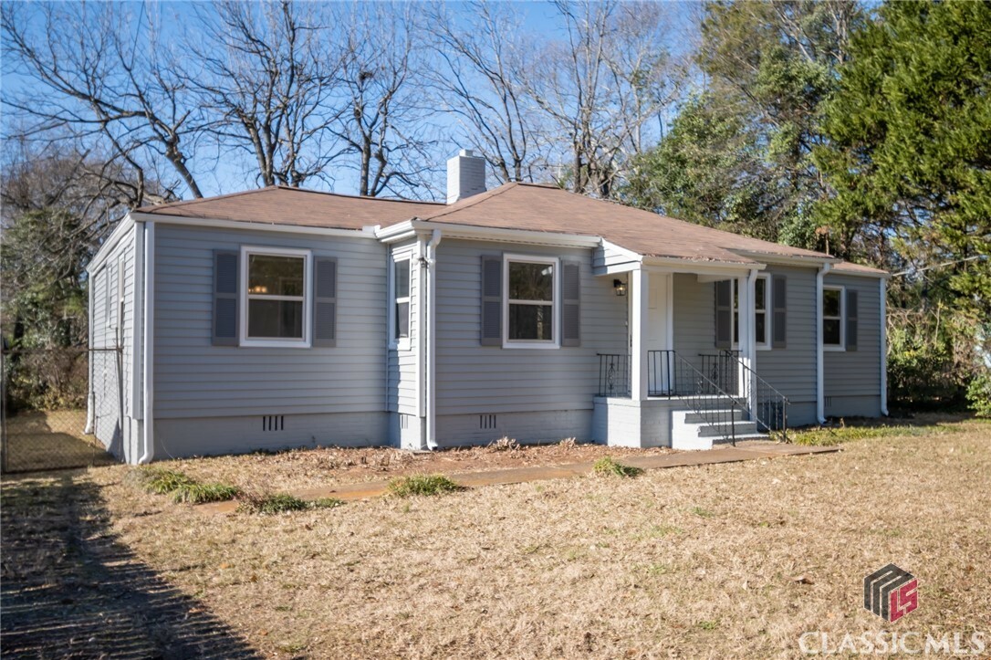 Property Photo:  480 Clover Street  GA 30606 