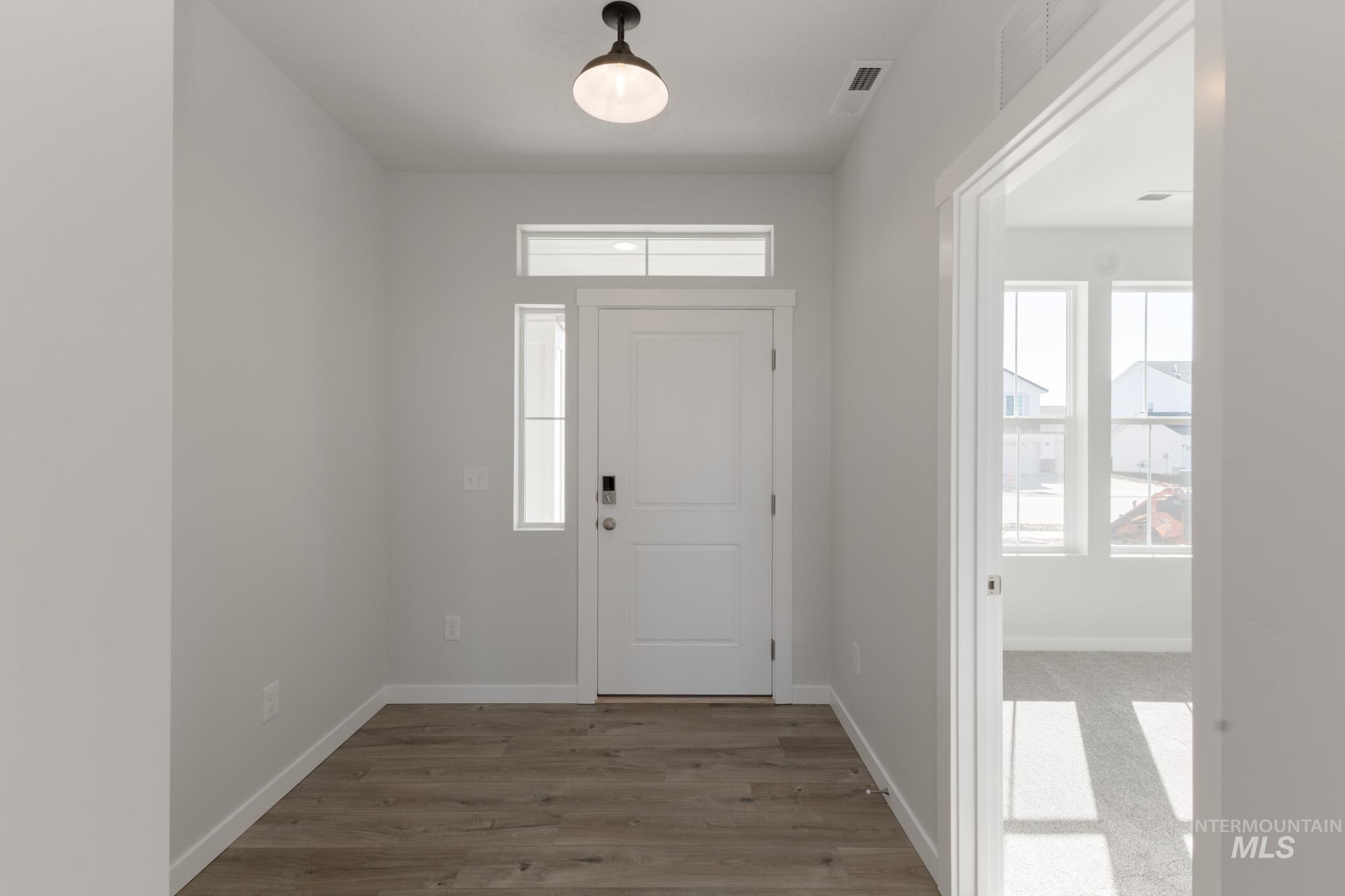 Property Photo: 8148 E Red Horse St ID 83687