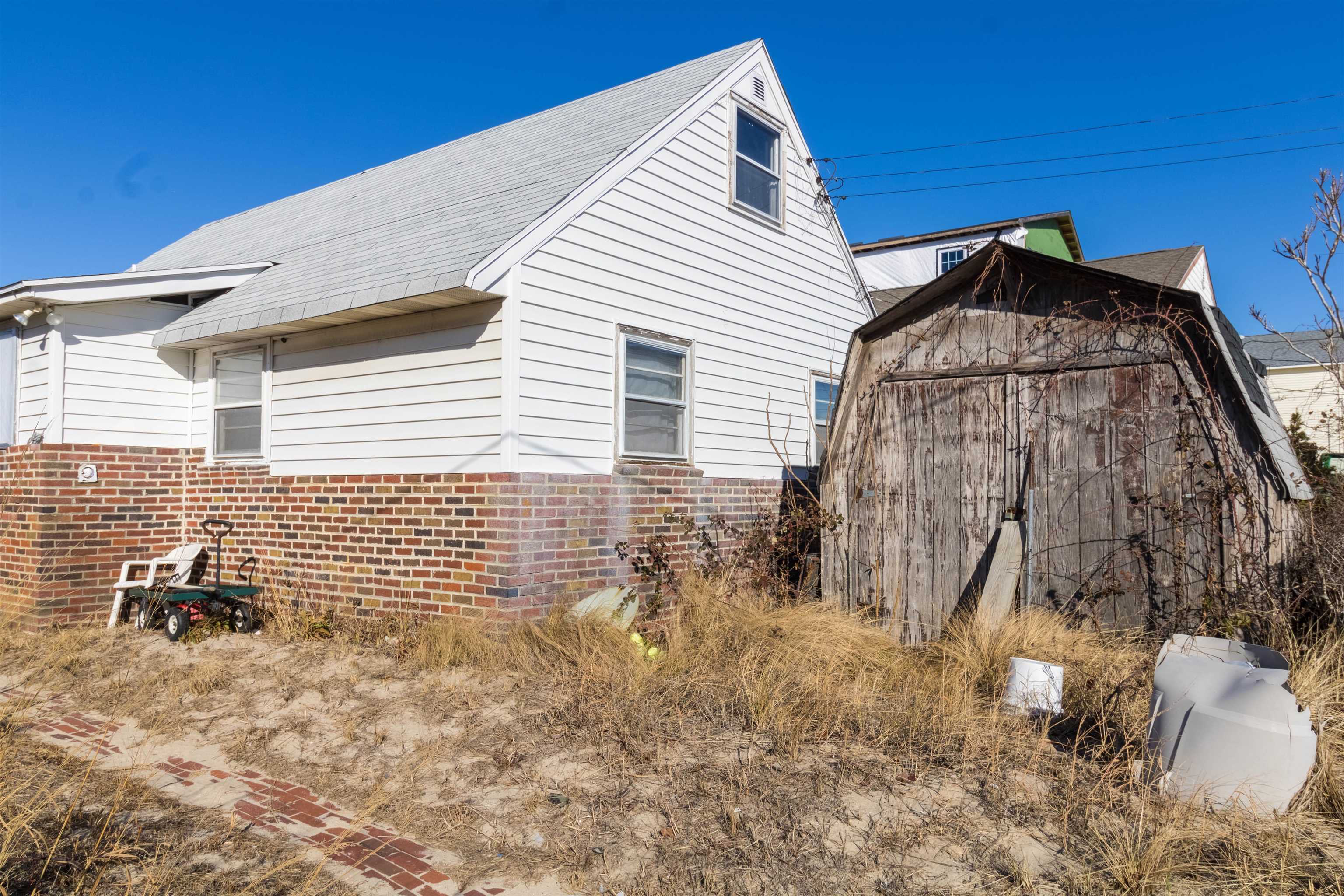 Property Photo:  205 Delaware  NJ 08251 