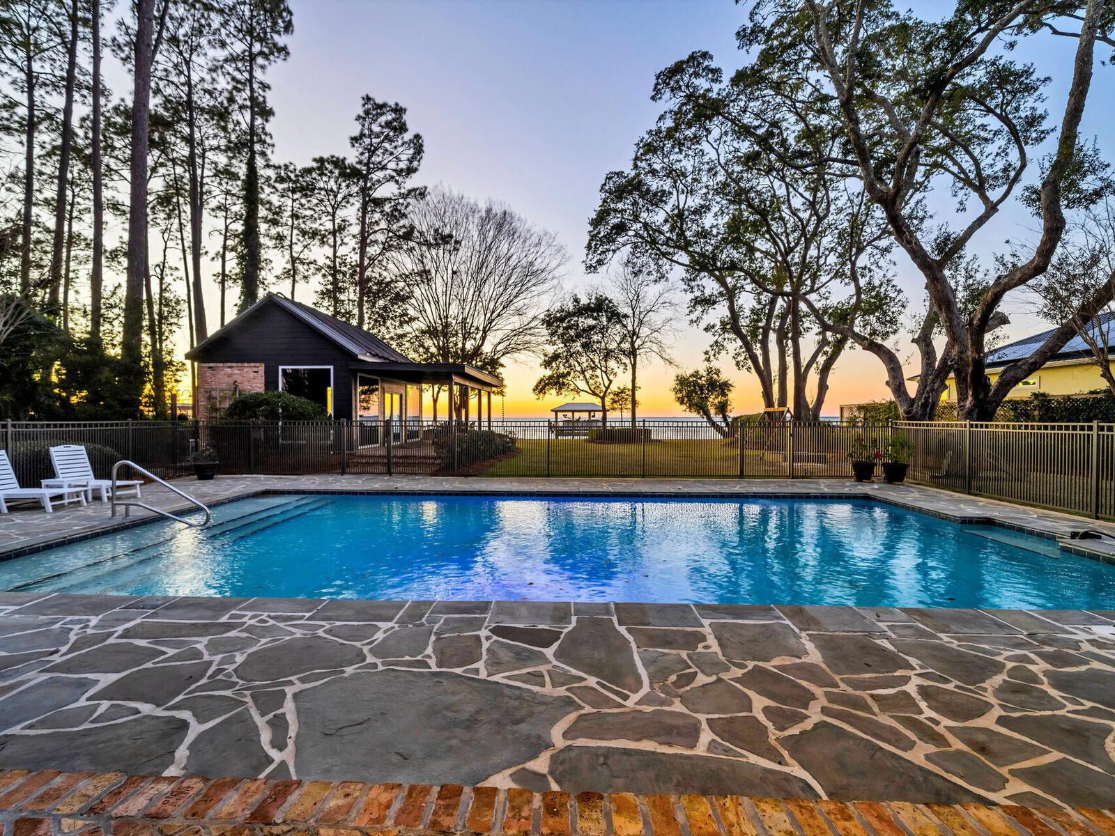 Property Photo: 389 Driftwood Point Road FL 32459