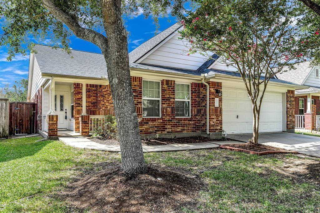 Property Photo:  21111 Gladys Yoakum Drive 21  TX 77406 