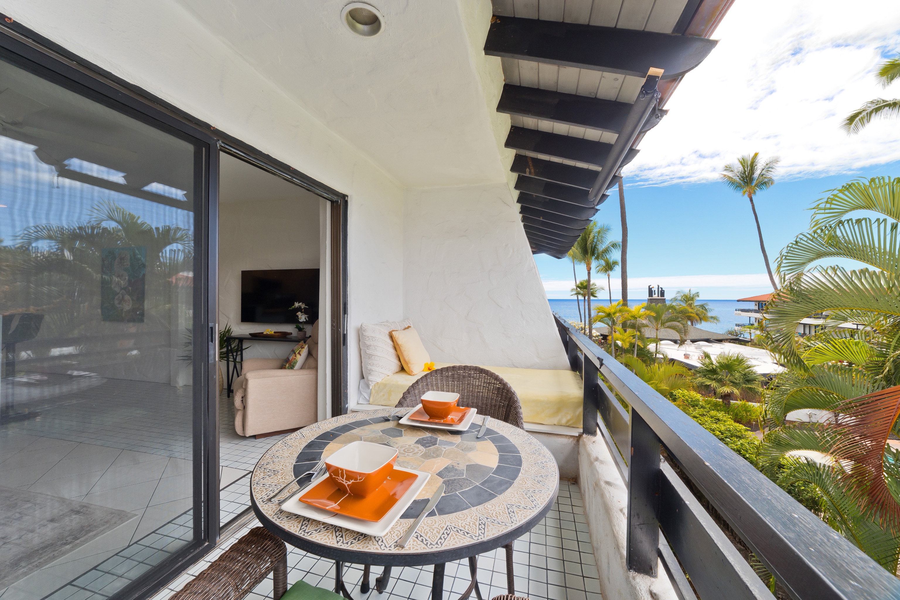 Property Photo:  75-6082 Alii Dr A308  HI 96740 