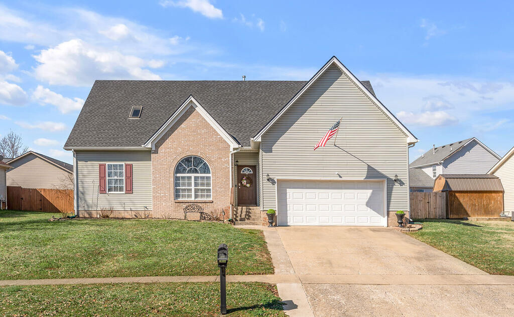 Property Photo: 111 North Lafayette Drive KY 40324