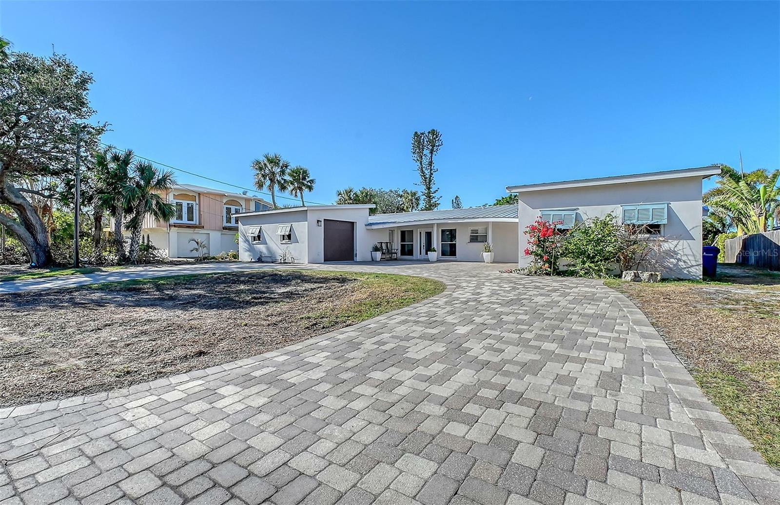 Property Photo:  5072 Higel Avenue  FL 34242 