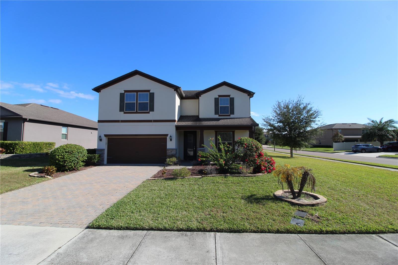 Property Photo: 684 Bishop Bay Loop FL 32712