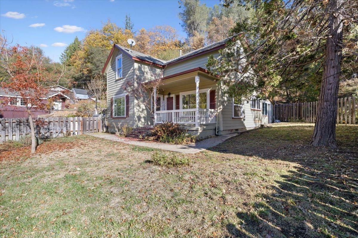 Property Photo: 2823 Coloma Street CA 95667