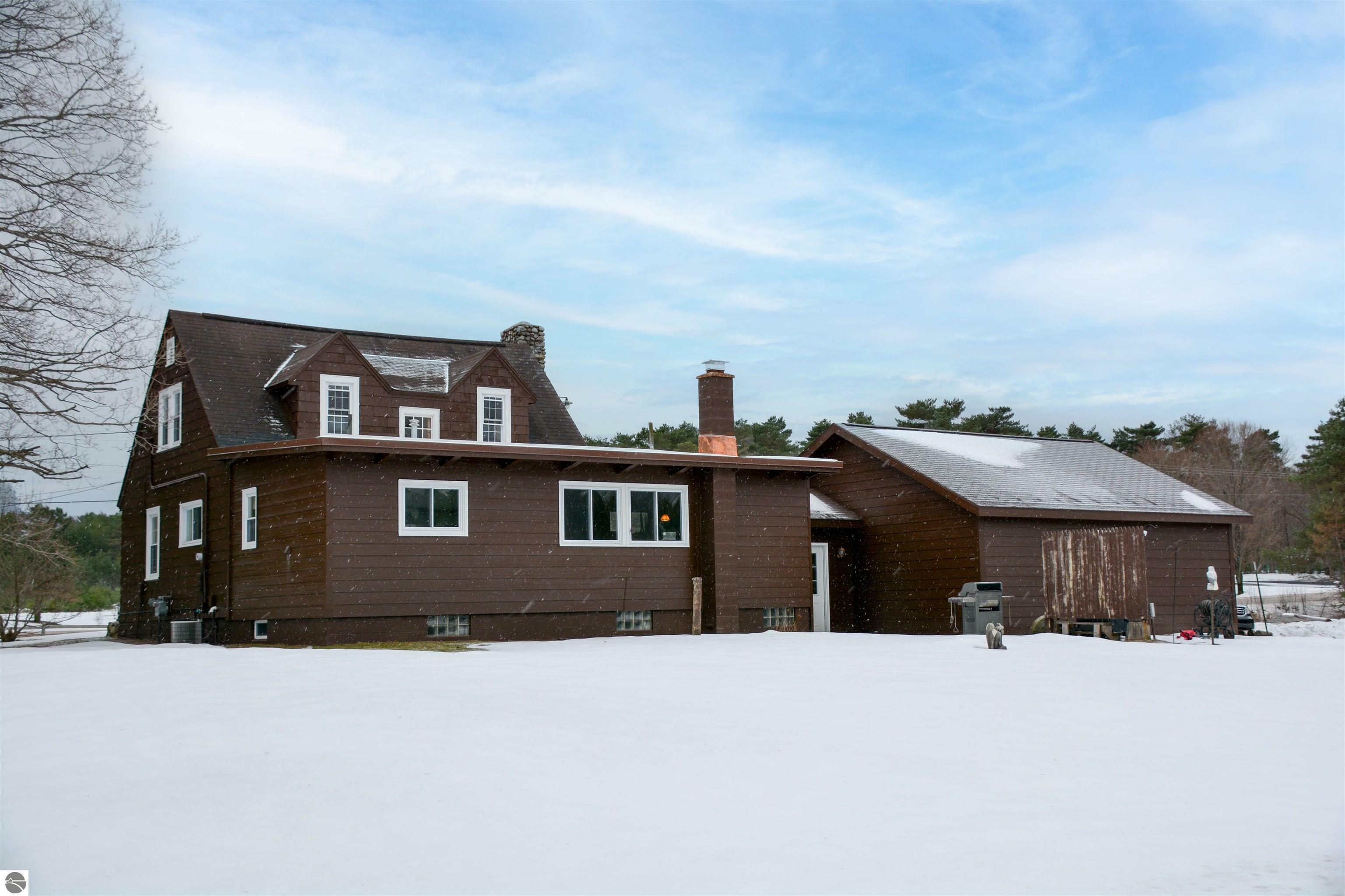 Property Photo:  8616 Cedar Run Road  MI 49684 