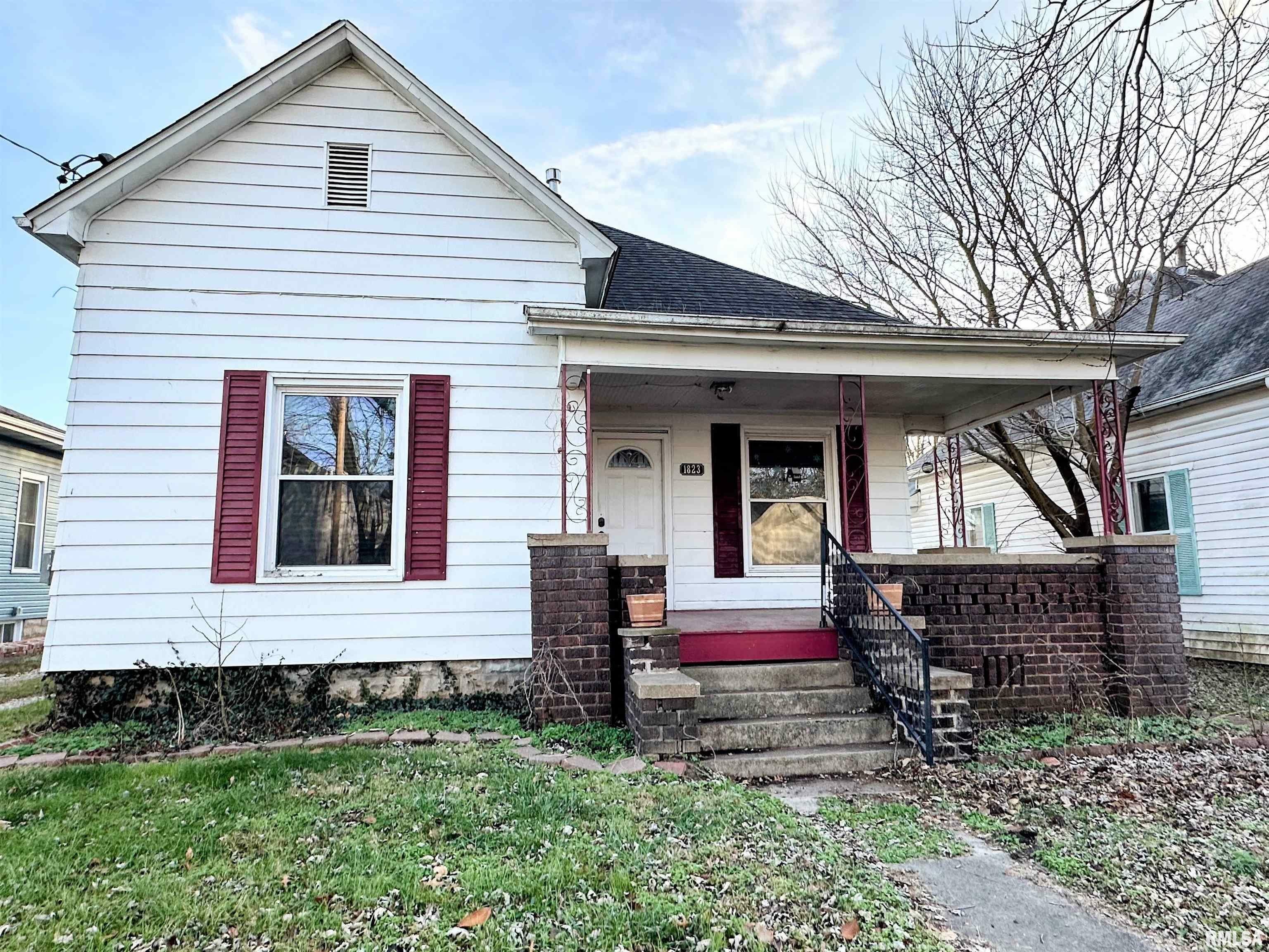 Property Photo:  1823 Edith Street  IL 62966 