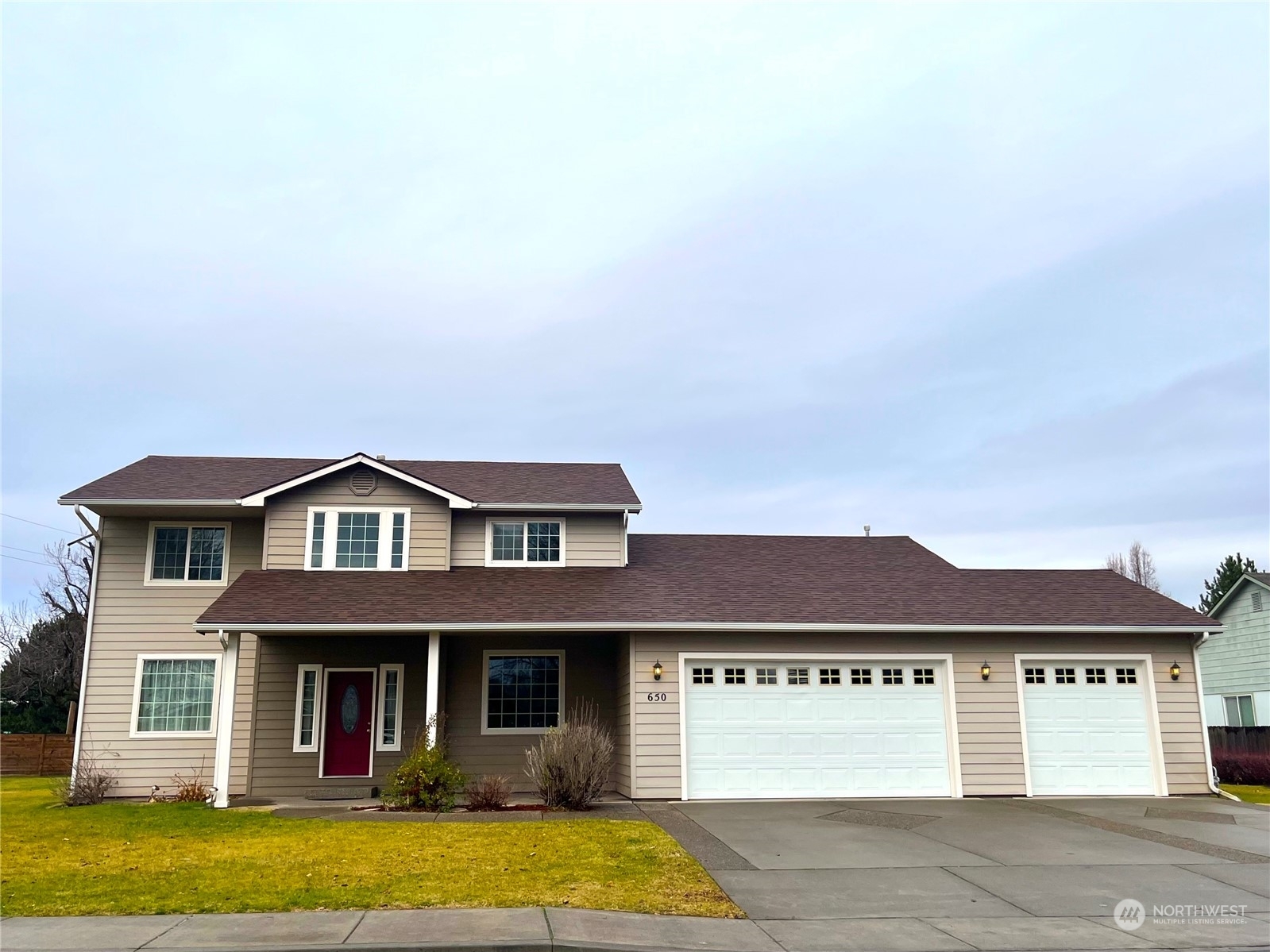 Property Photo:  650 W Whitman Drive  WA 99324 