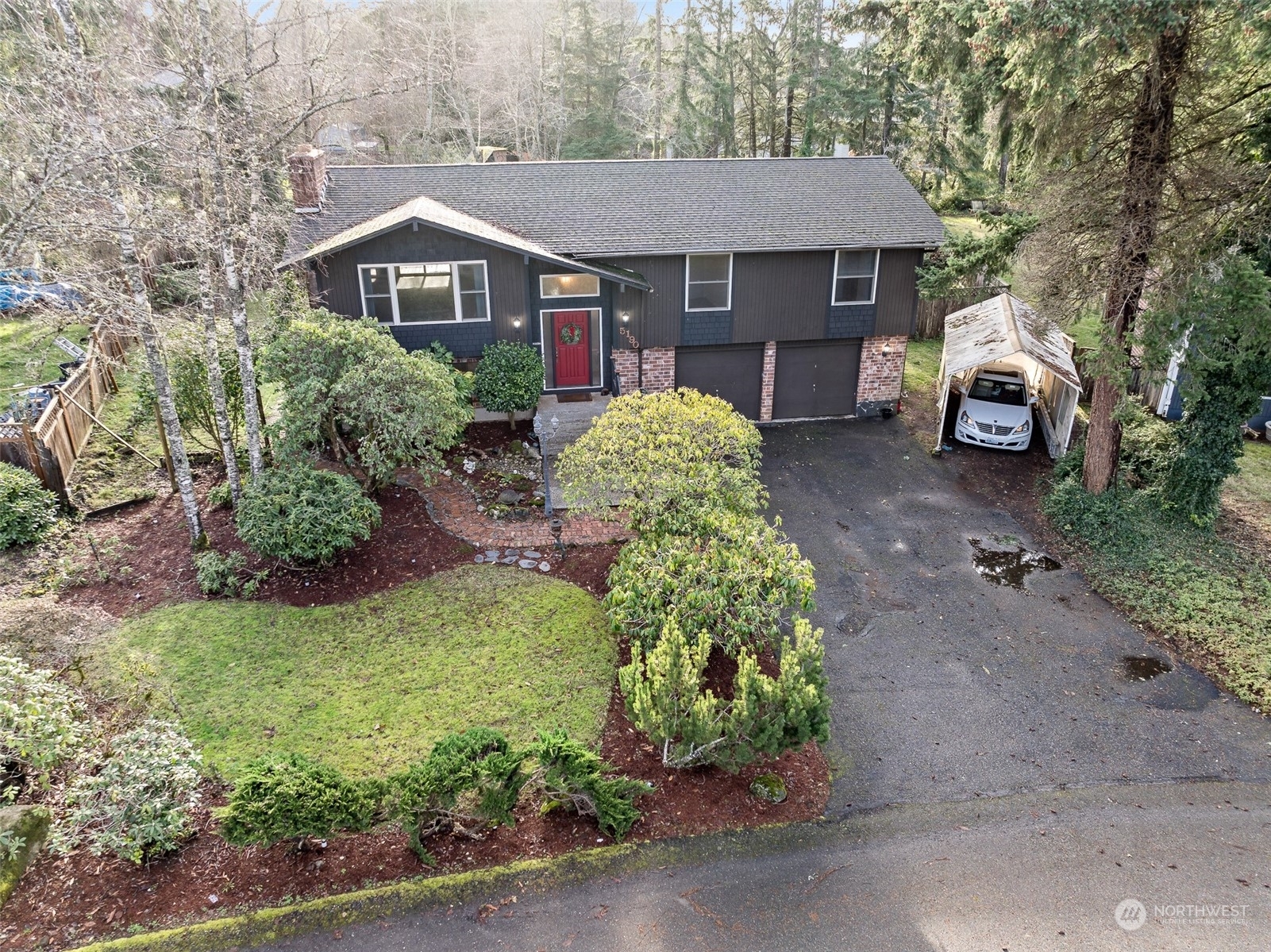 Property Photo:  5190  Granada Place SE  WA 98366 