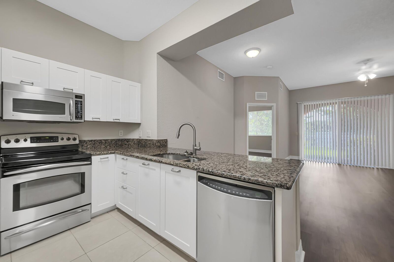 Property Photo:  55 SE Palermo Court 106  FL 34994 