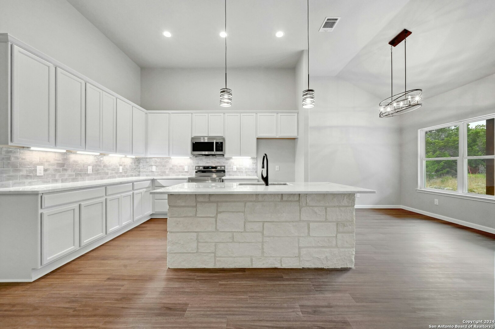 1841 Cottonwood Rd  Fischer TX 78623 photo