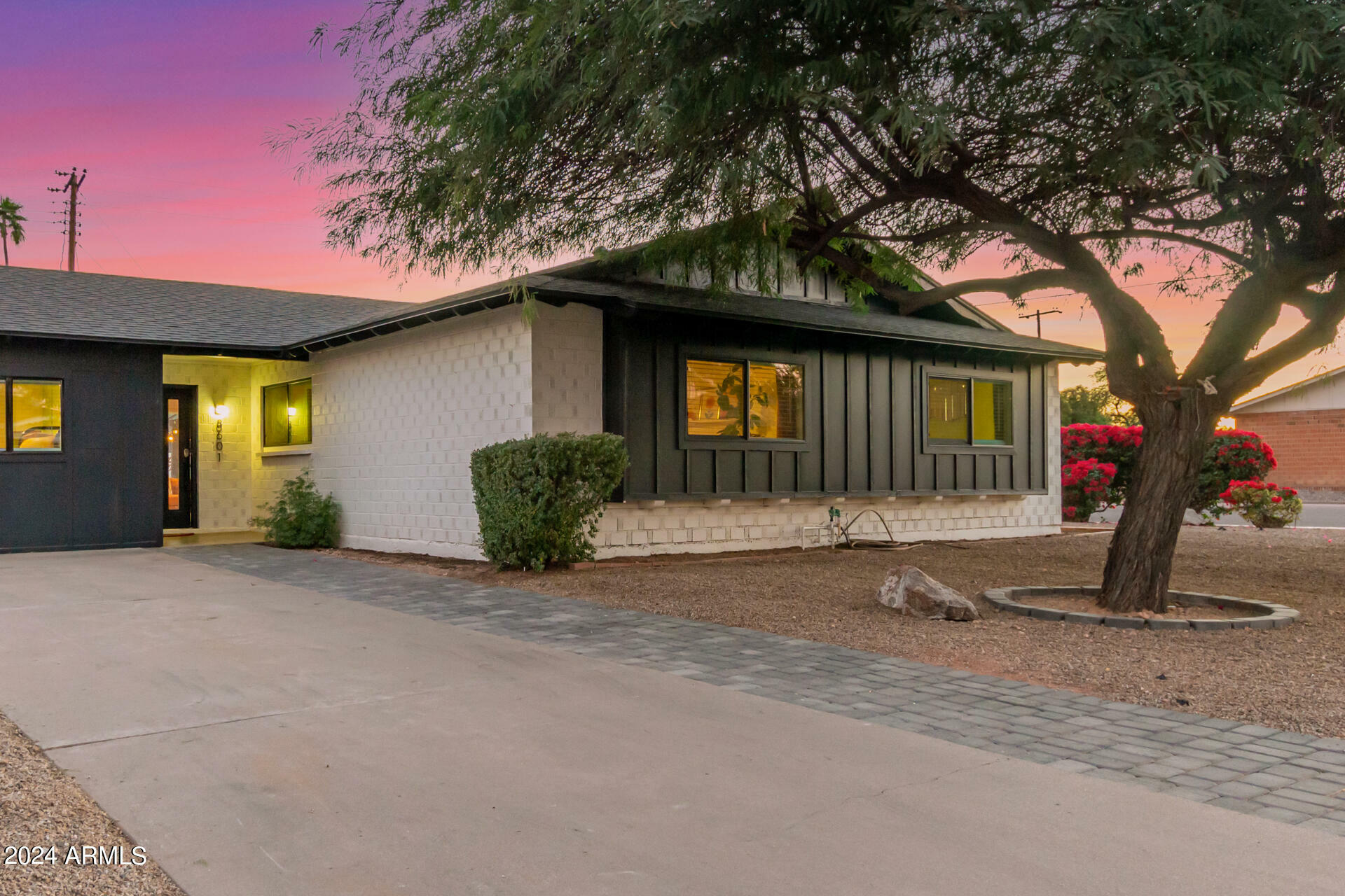 Property Photo:  8601 E Roanoke Avenue  AZ 85257 