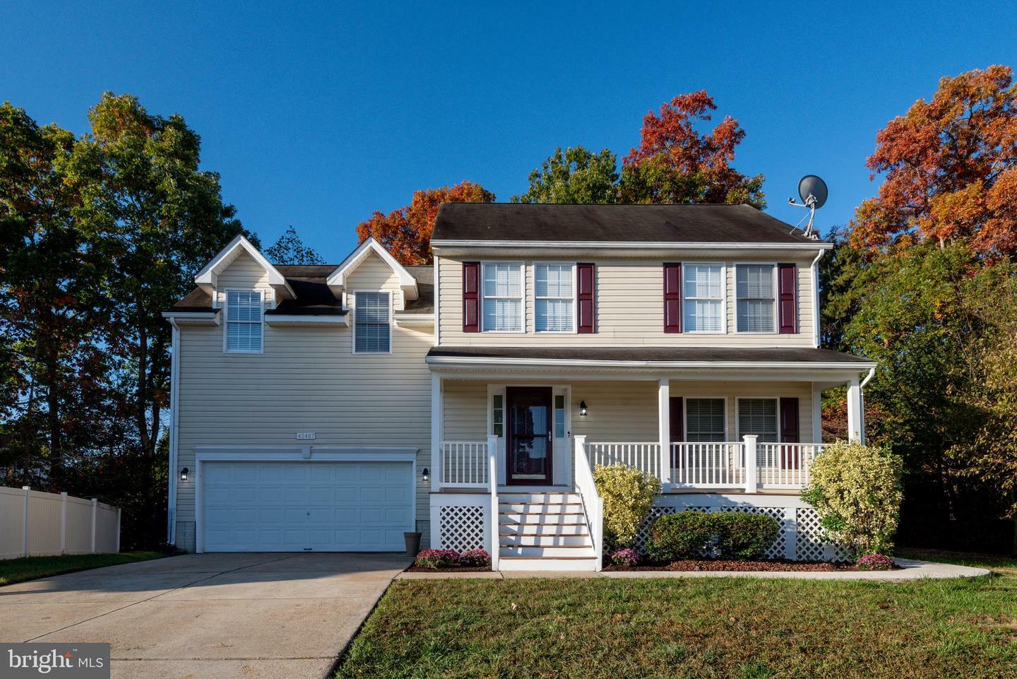 Property Photo: 45487 Ballymore Place MD 20634