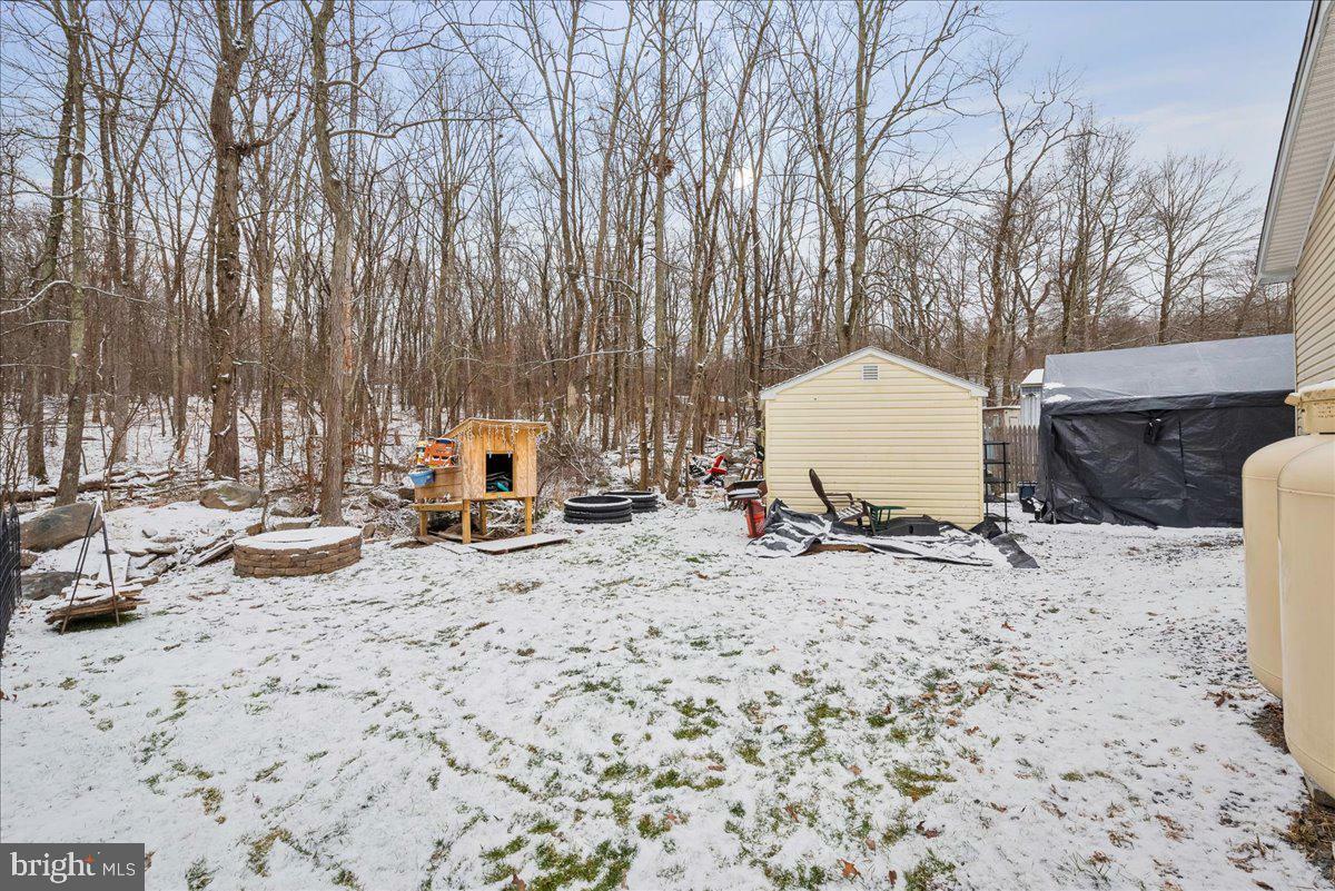 Property Photo: 2612 Oakwood Court PA 18302