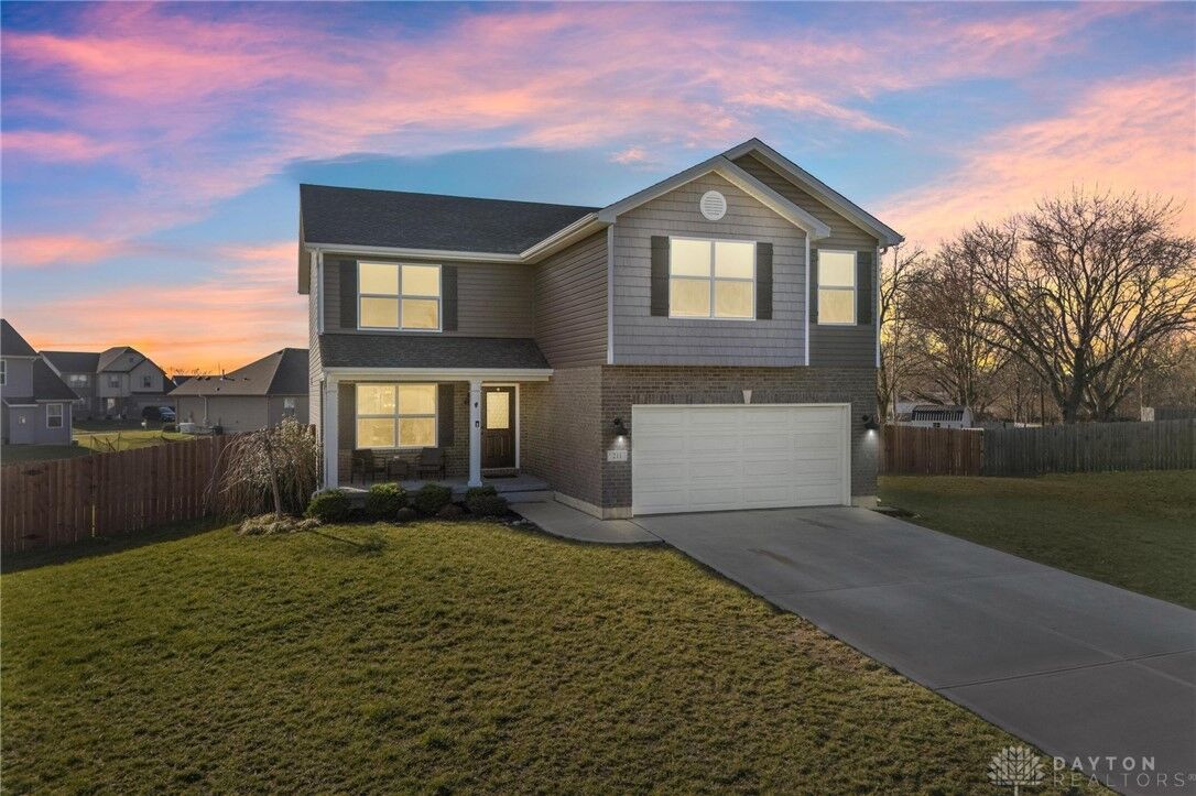Property Photo:  211 Oakridge Court  OH 45005 