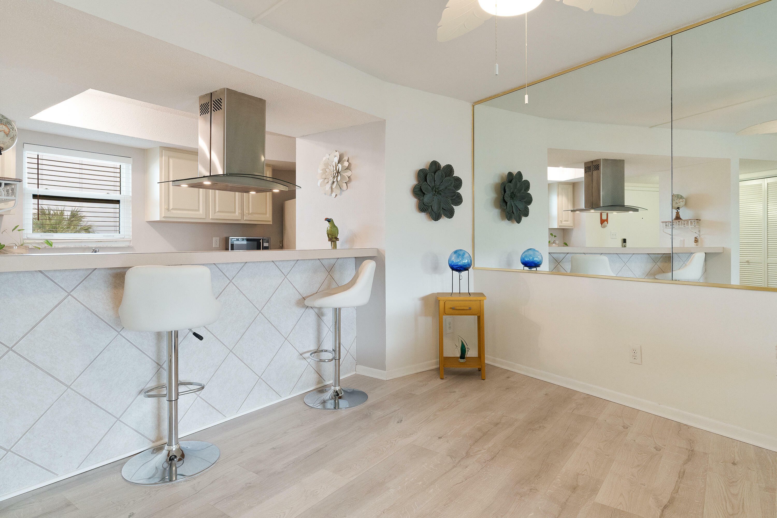 Property Photo: 909 Santa Rosa Boulevard Unit 234 FL 32548
