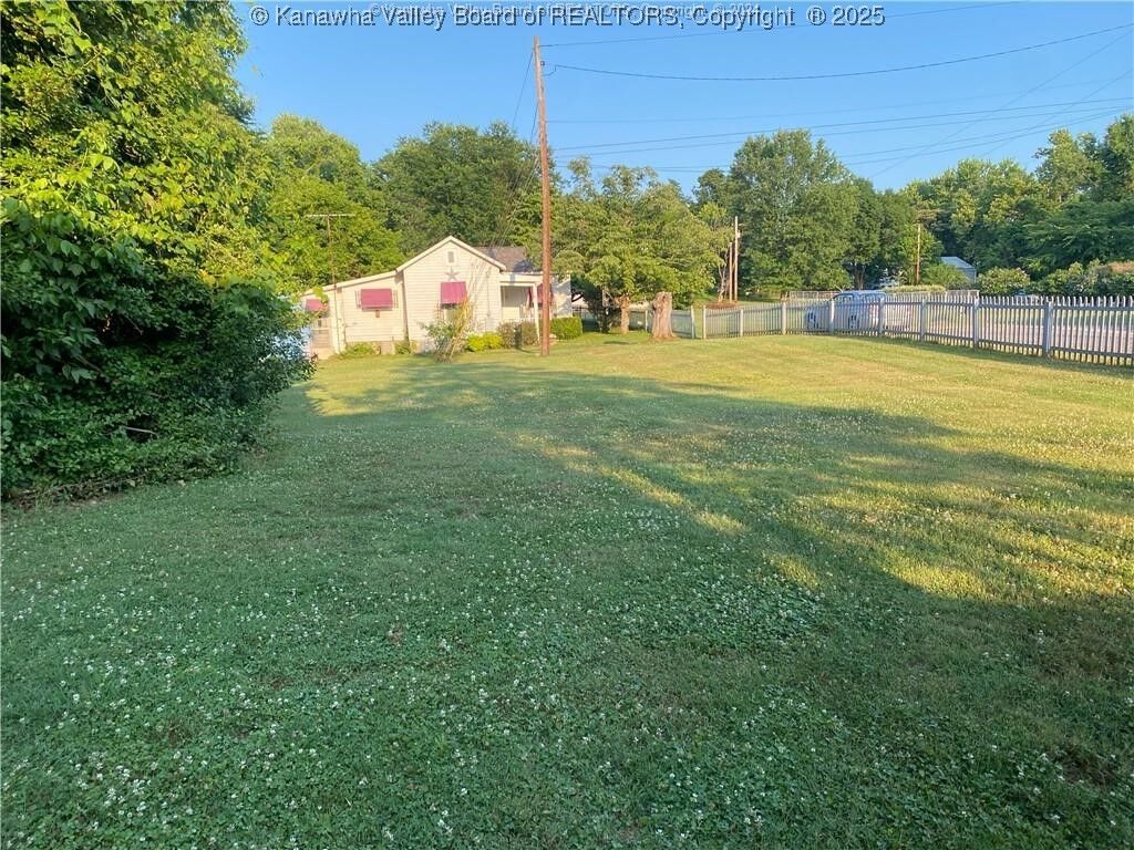 Property Photo:  807 Ashton Street  WV 26164 