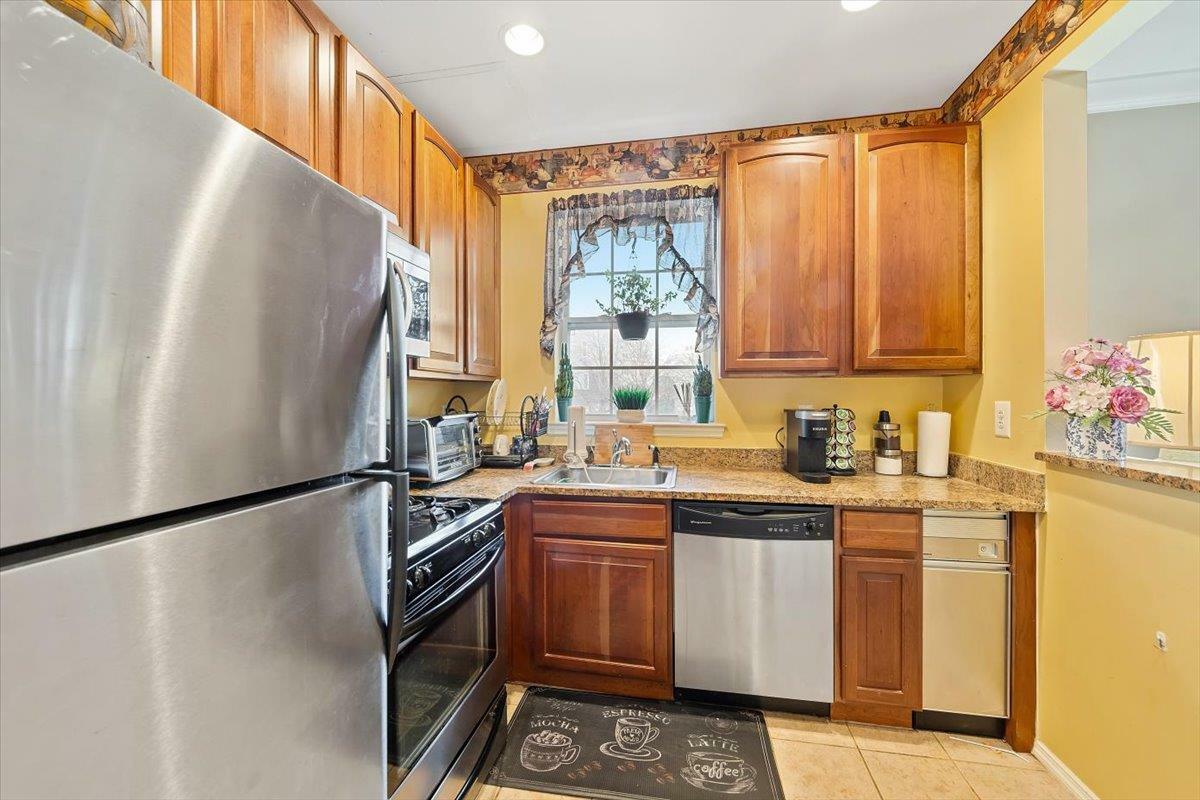 Property Photo: 131 Surf Drive 38 NY 10473