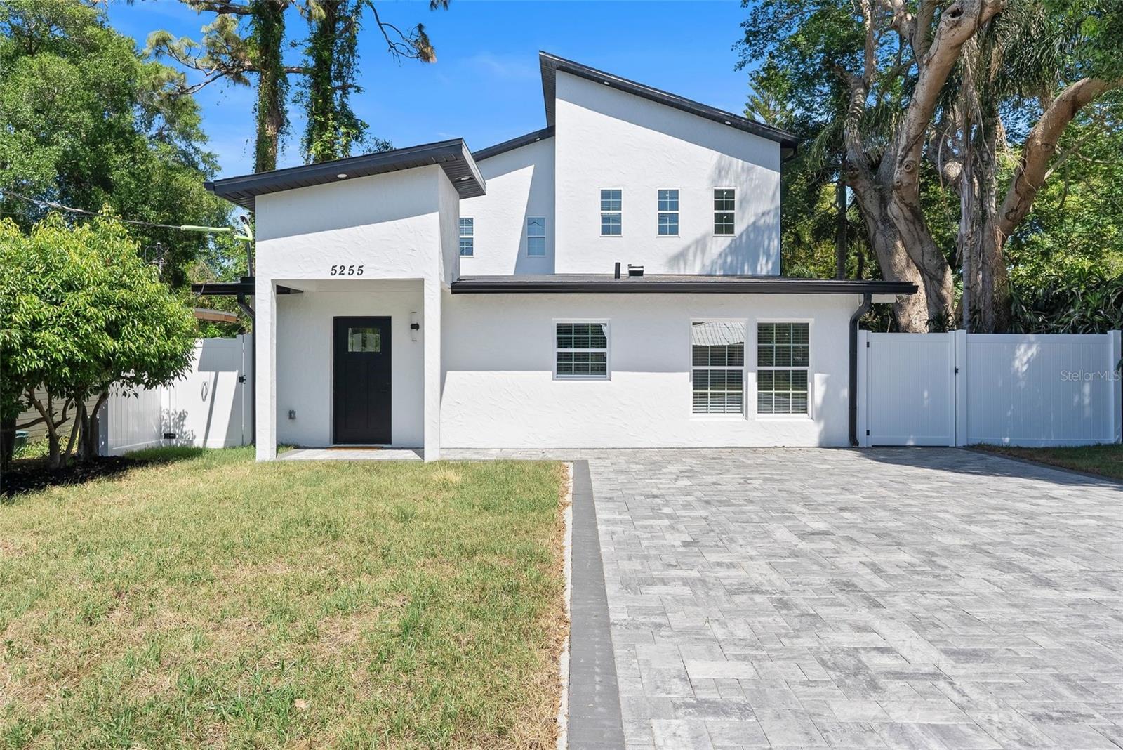 5255 Seminole Avenue  Winter Park FL 32792 photo