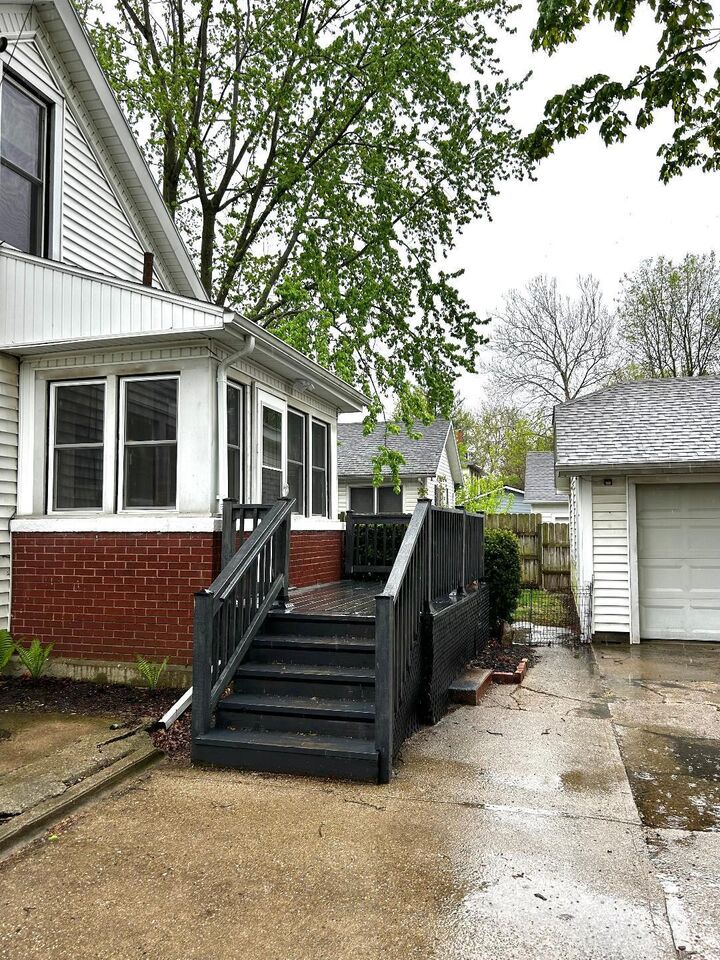 Property Photo:  401 S Nottawa Street  MI 49091 