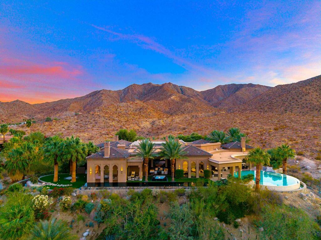 Property Photo: 613 Indian CA 92260