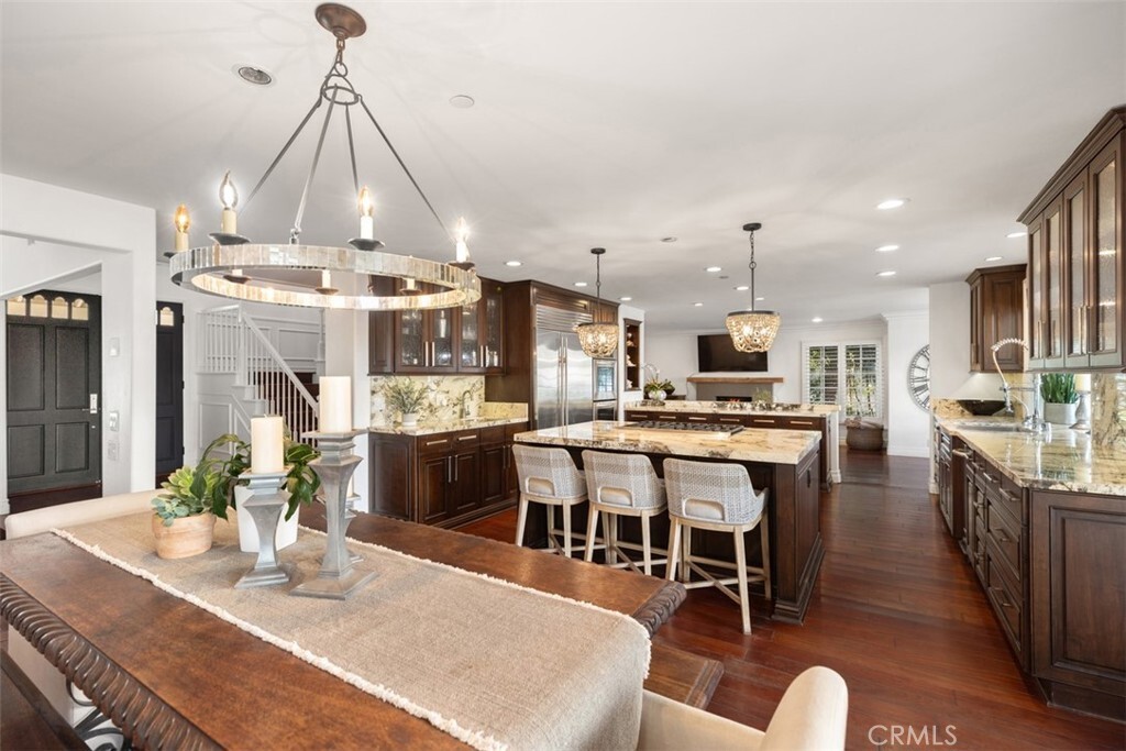 Property Photo: 228 Avenida Vista Del Oceano CA 92672