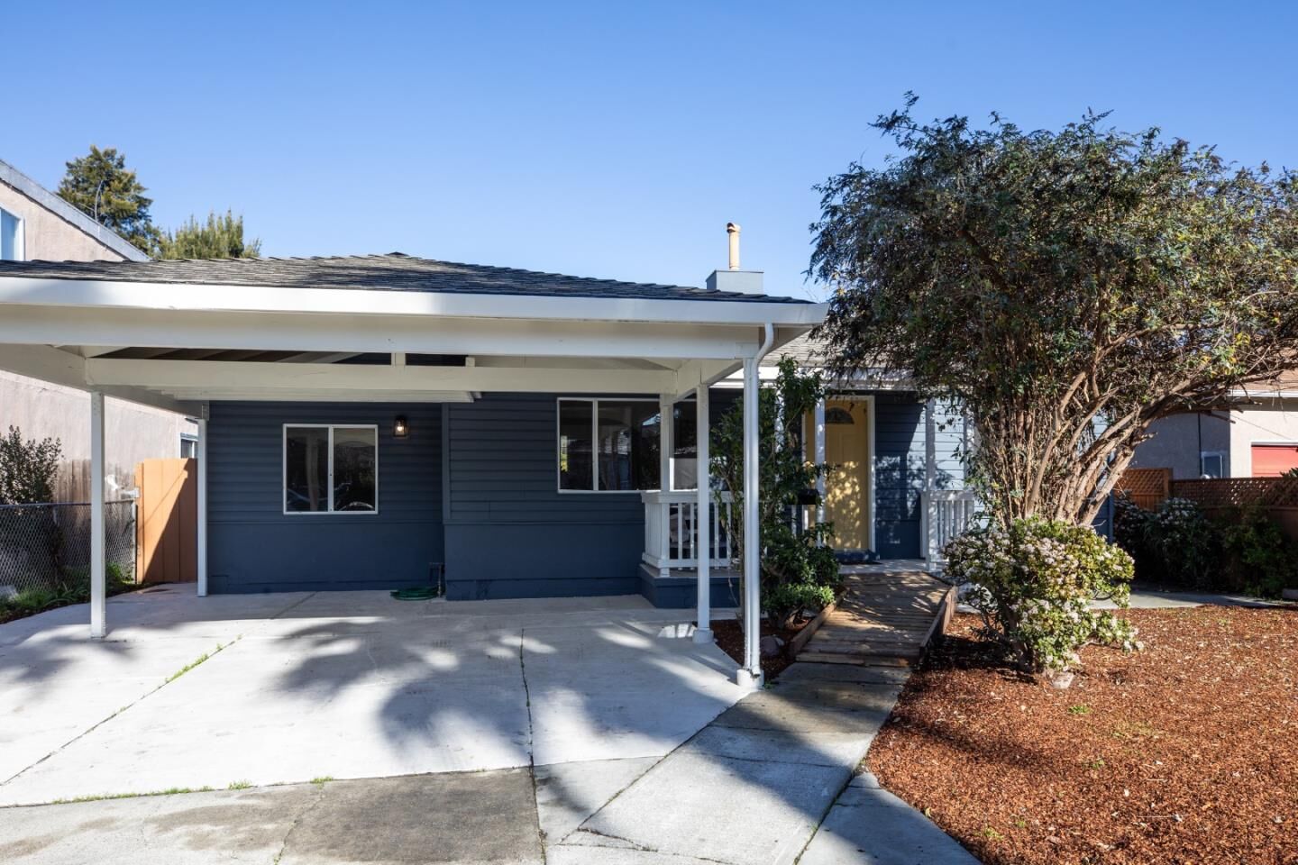 Property Photo:  1123 Sage Street  CA 94303 