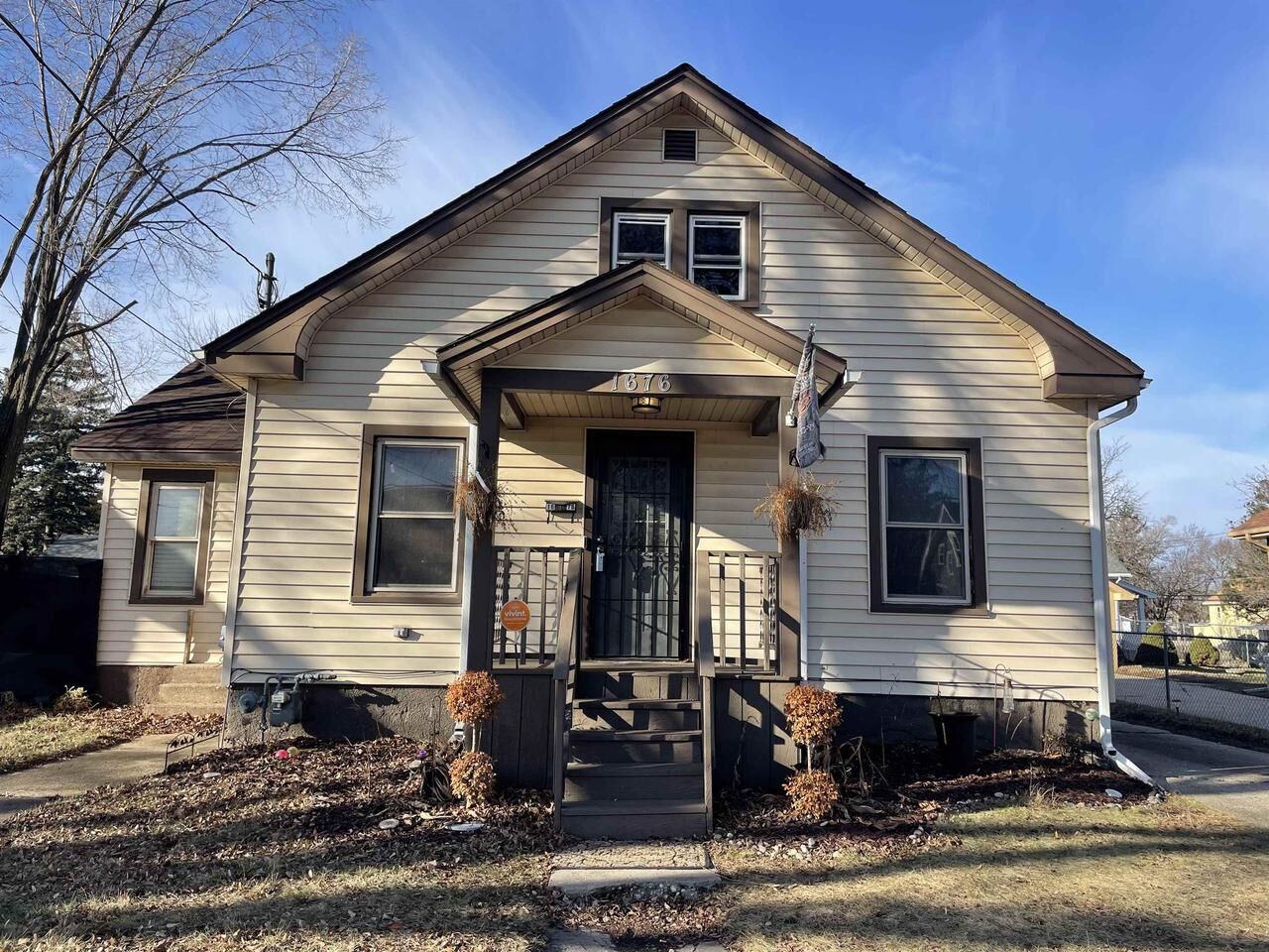 Property Photo: 1676 Wisconsin Avenue WI 53511