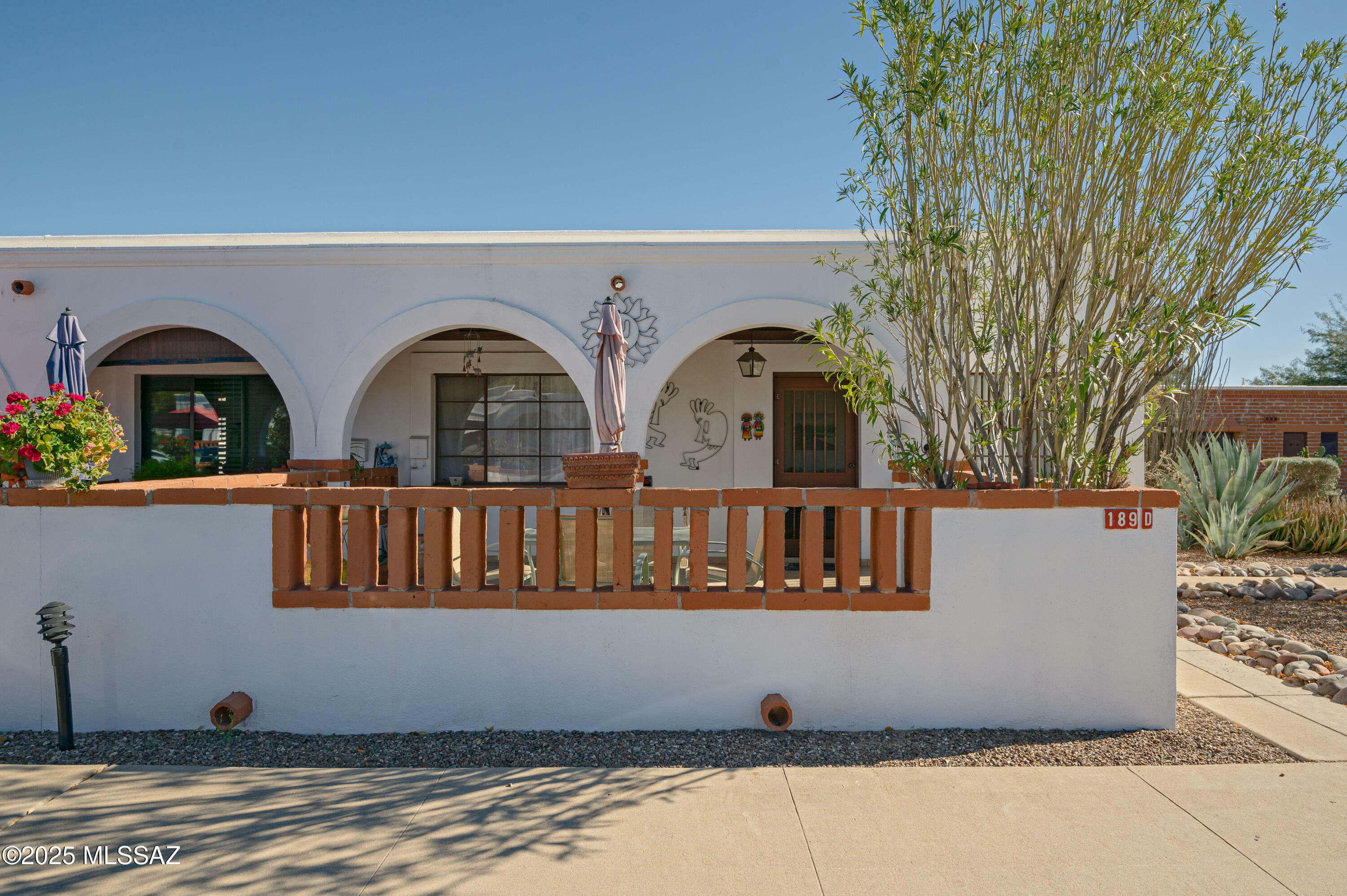 Property Photo:  189 S Paseo Pena D  AZ 85614 