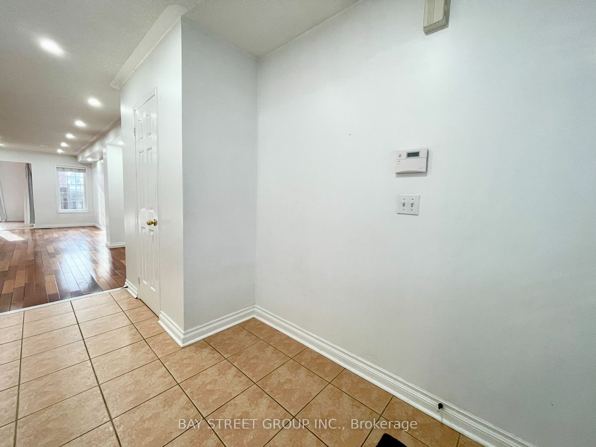 Property Photo:  1153 Davis Lane  ON L9T 5R1 