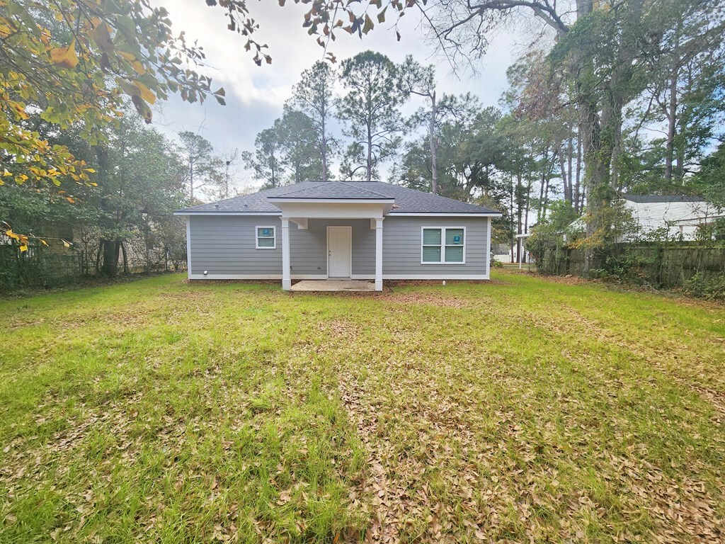 Property Photo:  1311 Tenth Ave  GA 31707 