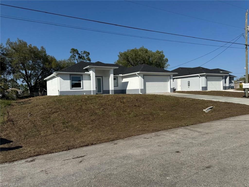 Property Photo: 2902 49th St SW FL 33976