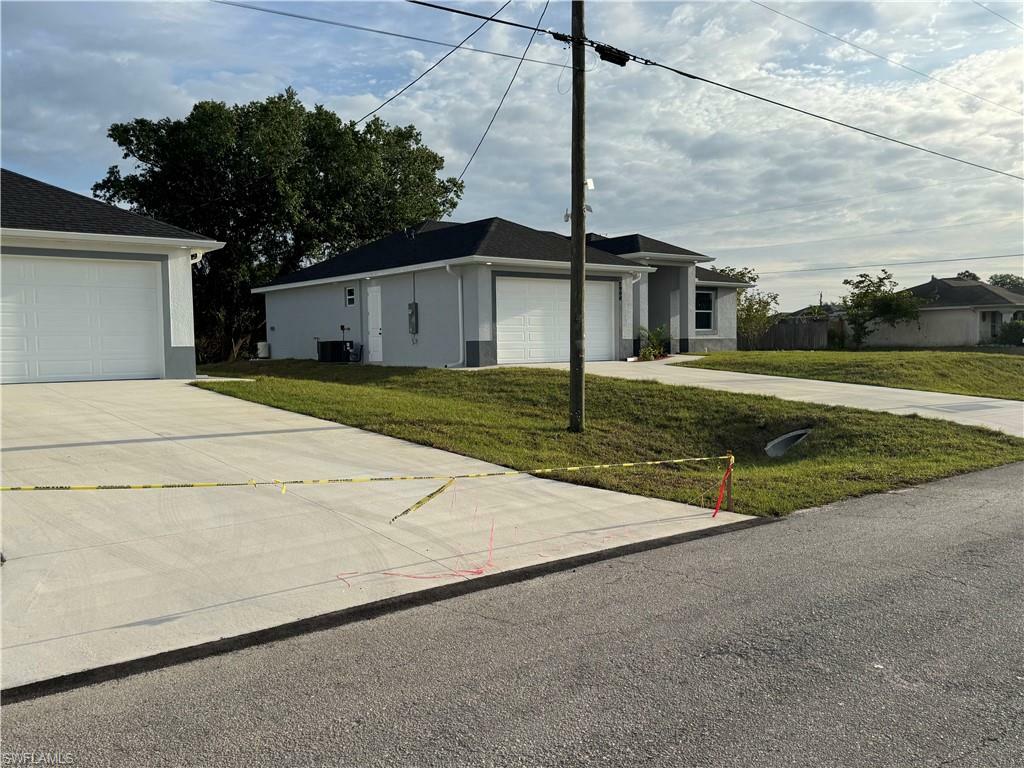 Property Photo: 2900 49th St SW FL 33976