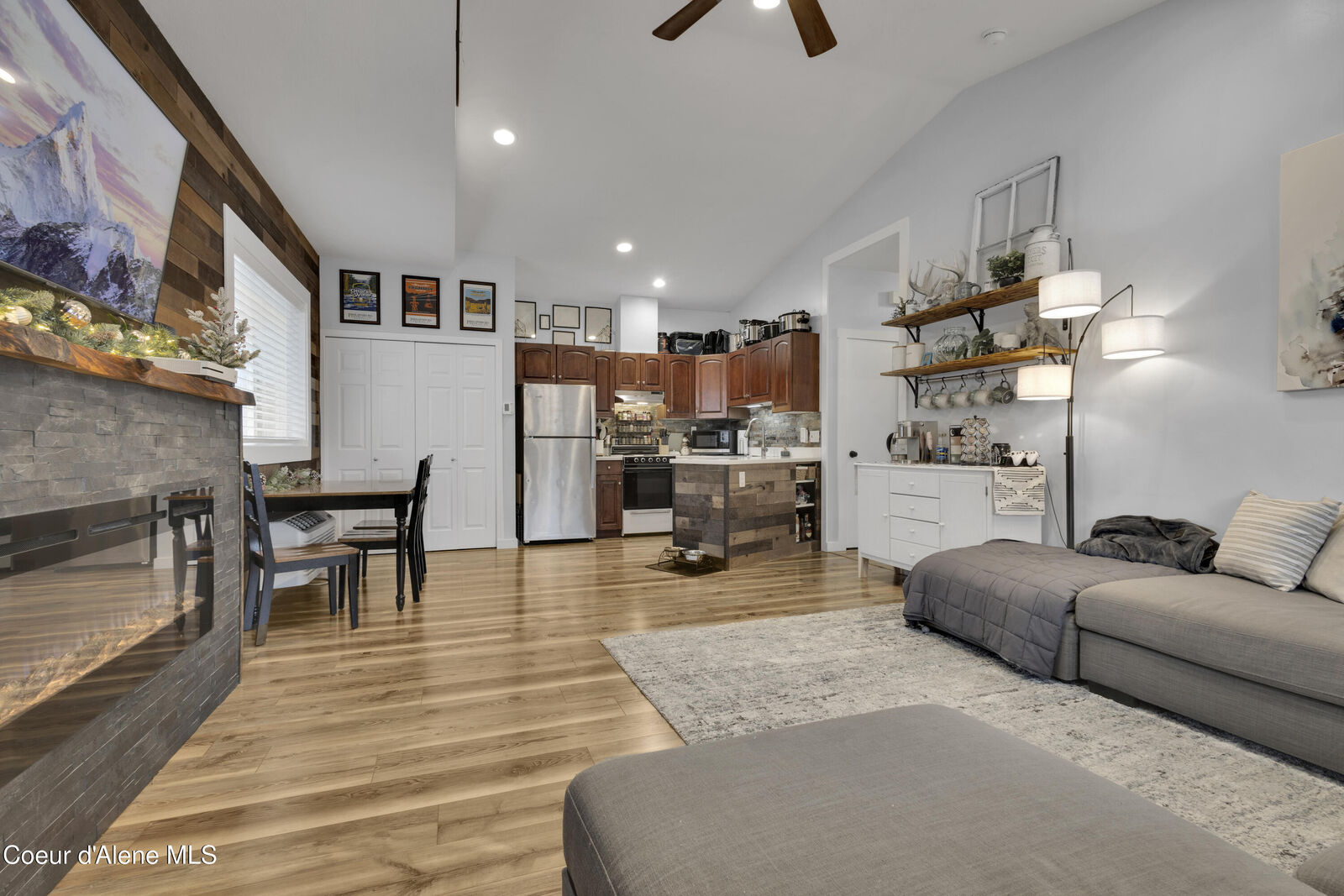 Property Photo:  25 Fairway Dr Spc 1  ID 83804 