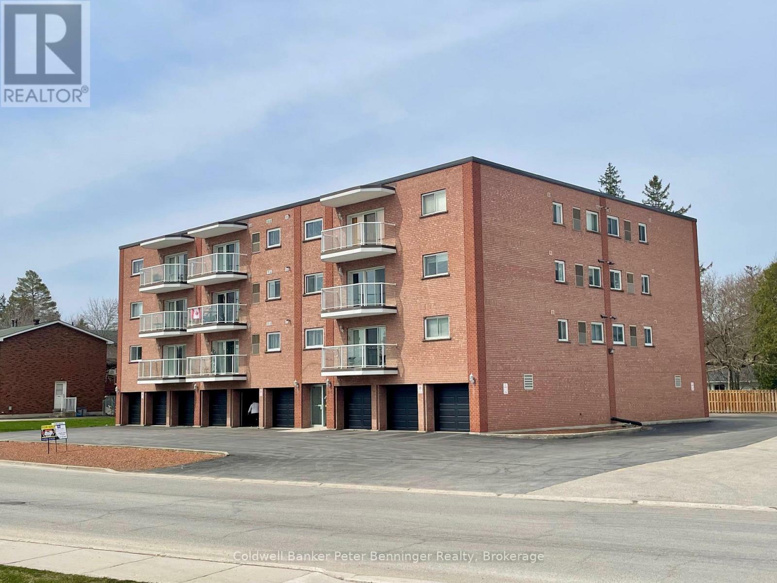 Property Photo: 203 McNab Street 206 ON N0G 2V0