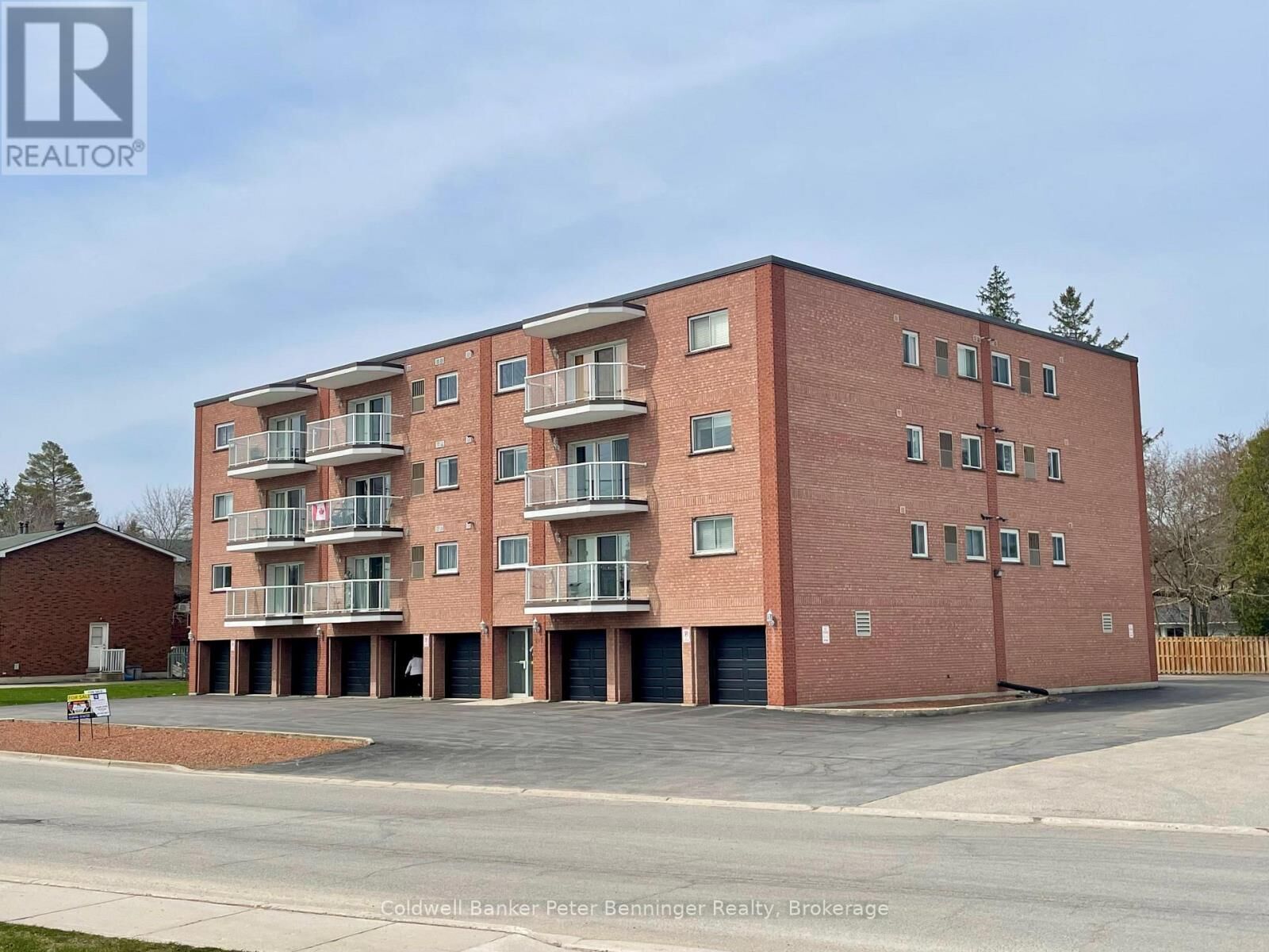 Property Photo:  203 McNab Street 206  ON N0G 2V0 