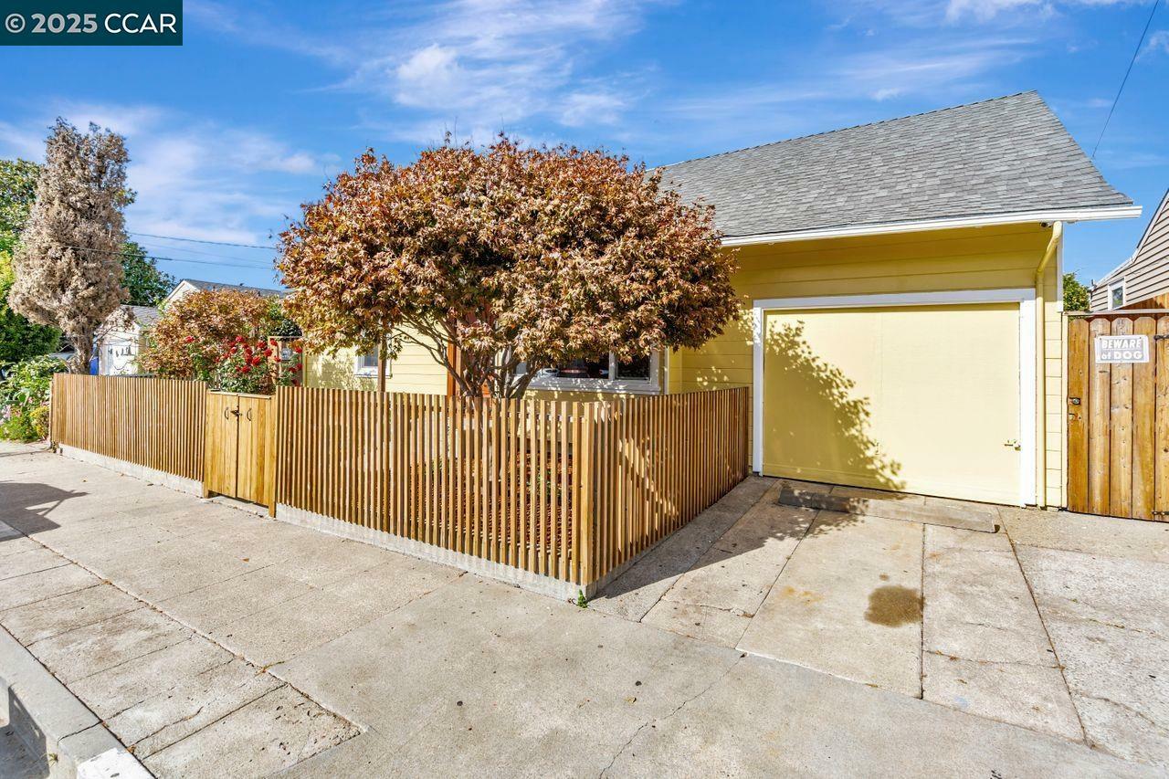 Property Photo:  1825 Gaynor Ave  CA 94801 